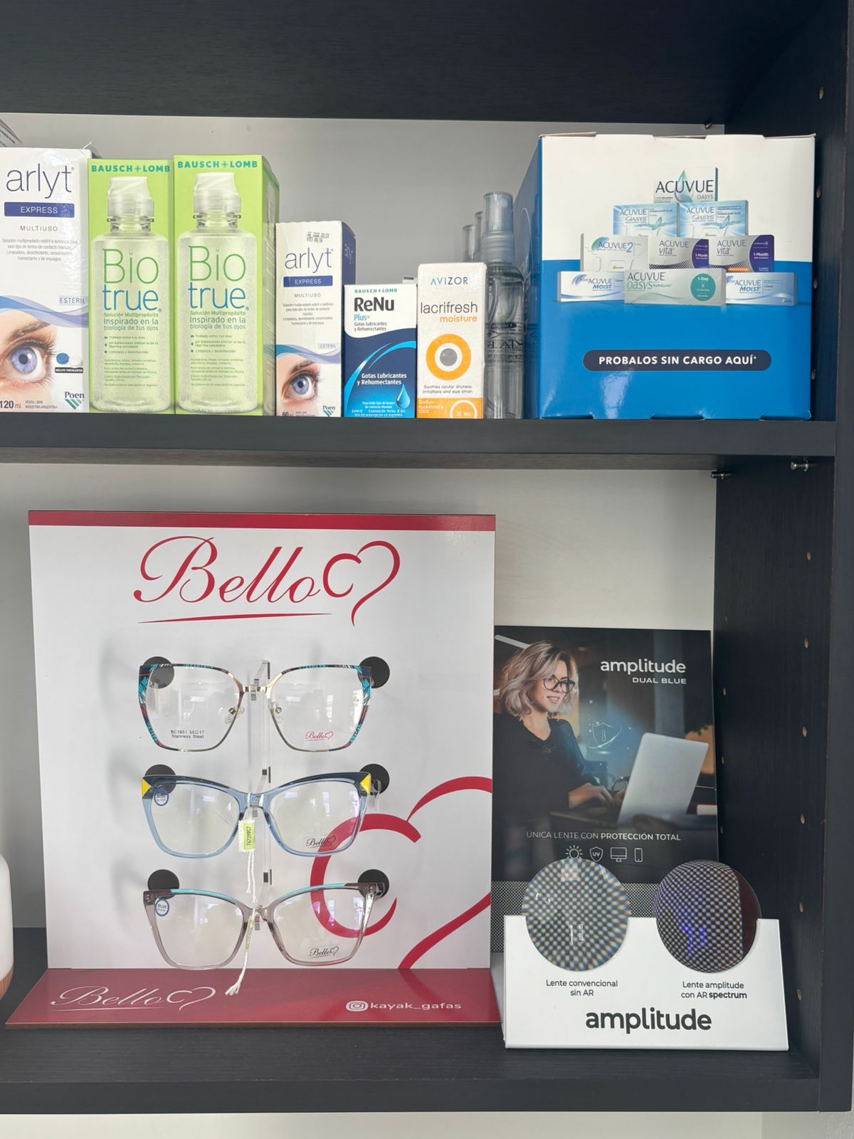 Líquidos y accesorios para lentes de contacto
